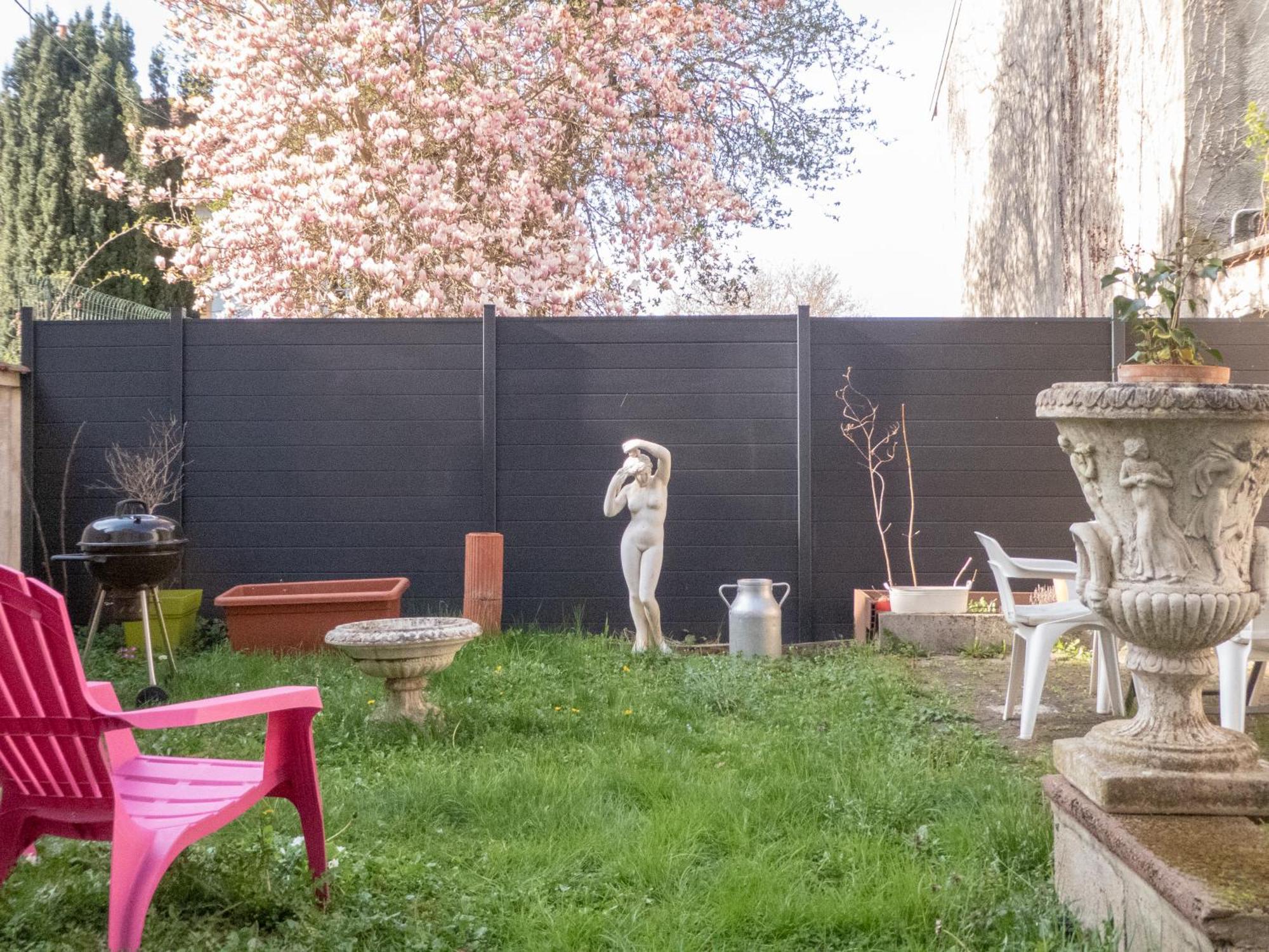 L'Amour De La Paix - Centre-Ville - Jardin - Proche Gare - Tv65"Primevideo - Ambiance Tres Chaleureuse - Parking Gratuit Sous-Video Surveillance Proche - Gere Par Presta-Zen'Services 默兹河畔凡尔登 外观 照片